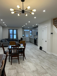 882 East New York Avenue, Brooklyn, NY, 11203 | 3 BR for rent, apartment rentals