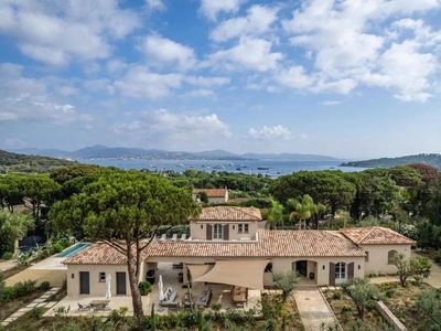 83990 Saint-Tropez | 6 BR for sale, Villa sales