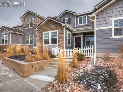 8879 Meadow Rose View