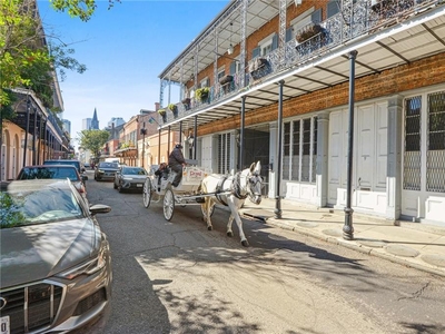 921 Chartres Street # 4