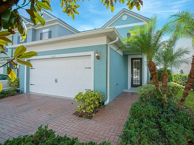 3 bedroom luxury Townhouse for sale in Orlando, Florida
