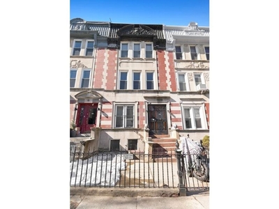 5 bedroom luxury House for sale in Brooklyn, New York