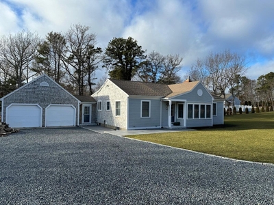 Luxury 3 bedroom Detached House for sale in Dennis, Massachusetts