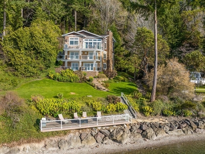 3 bedroom luxury Detached House for sale in Bainbridge Island, United States