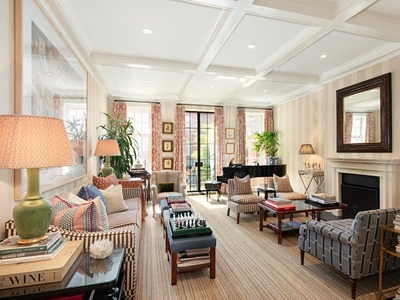 10 room luxury Townhouse for sale in New York, United States