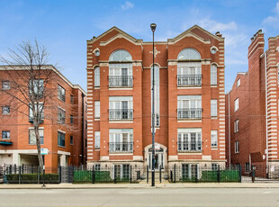 2533 N Halsted St #1N, Chicago, IL 60614