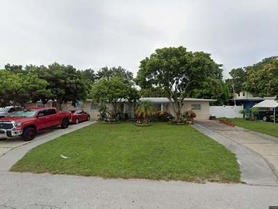 2245 Norman Dr, Clearwater, FL 33765