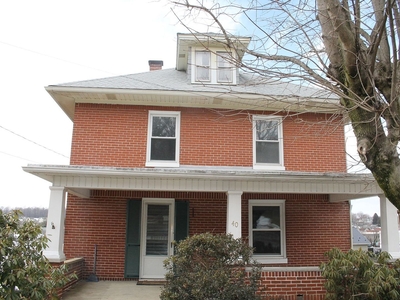 40 S Constitution Ave, New Freedom, PA 17349