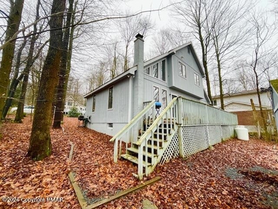111 Mohican Trail
