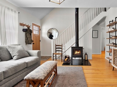Luxury 4 bedroom Detached House for sale in Monterey, Massachusetts
