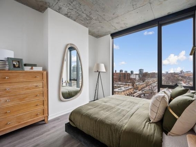 1 bedroom, Chicago Chicago 60610-1772