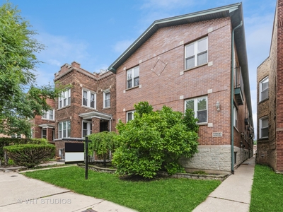 4853 N Central Ave #7, Chicago, IL 60630