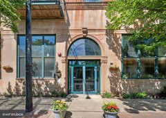 1632 S Indiana Ave #106, Chicago, IL 60616