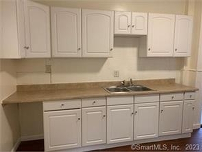 130 Carlisle, New Haven, CT, 06519 | Nest Seekers