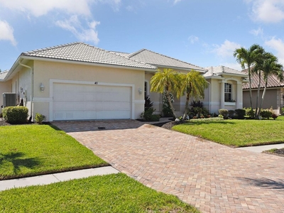 Luxury 3 bedroom Detached House for sale in Marco Island, Florida