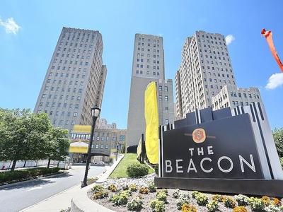 4 Beacon Way APT 504, Jersey City, NJ 07304