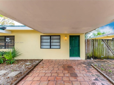 141 NW 27th Ter #12, Fort Lauderdale, FL 33311