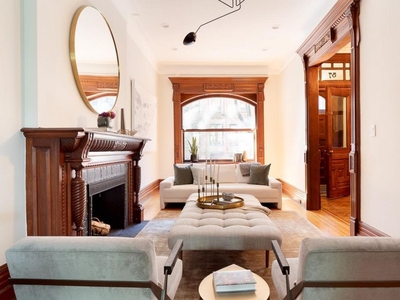 4 bedroom luxury Townhouse for sale in New York