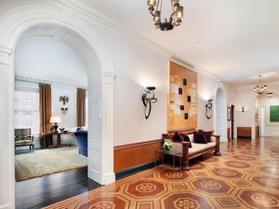 16 room luxury House for sale in New York