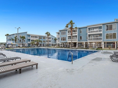 2 bedroom luxury Flat for sale in Gulf Shores, United States