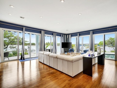 4 bedroom luxury Townhouse for sale in Jupiter, Florida