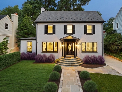 5 bedroom luxury Detached House for sale in Chevy Chase, District of Columbia