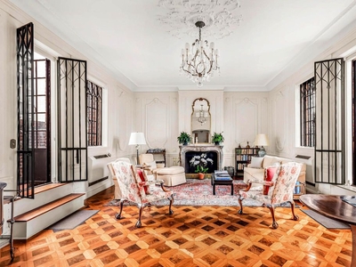 6 room luxury House for sale in New York, United States