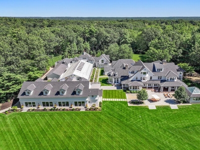 15 bedroom luxury House for sale in Concord, Massachusetts