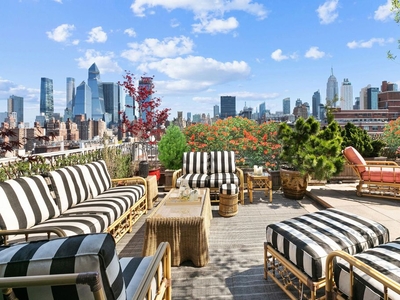 9 room luxury Flat for sale in New York