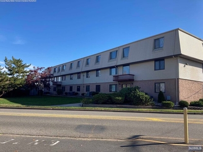 Condo For Sale In Lyndhurst, New Jersey