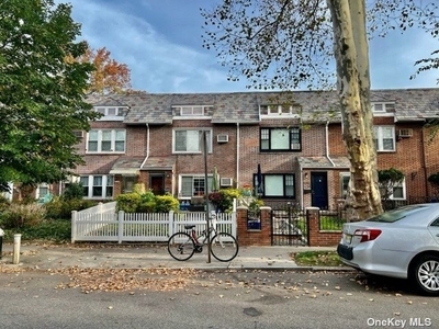 Home For Rent In Forest Hills, New York