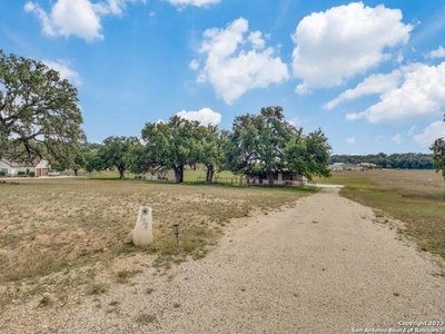 Home For Sale In Bandera, Texas