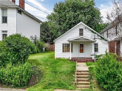 Home For Sale In Barnesville, Ohio