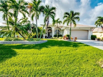 Home For Sale In Cape Coral, Florida