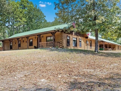 Home For Sale In Colmesneil, Texas