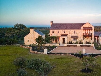 Home For Sale In Fredericksburg, Texas