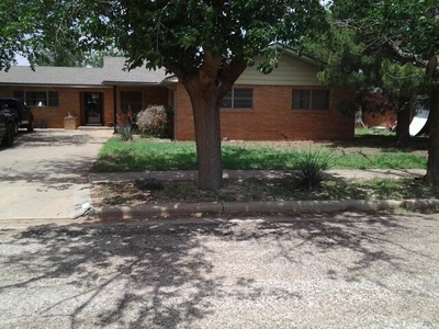 Home For Sale In Lamesa, Texas