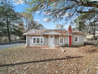 Home For Sale In Maiden, North Carolina