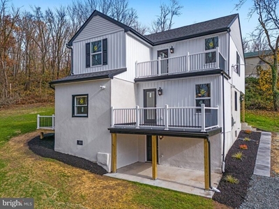 Home For Sale In Mont Clare, Pennsylvania