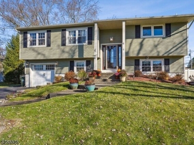 Home For Sale In Mount Olive Township, New Jersey
