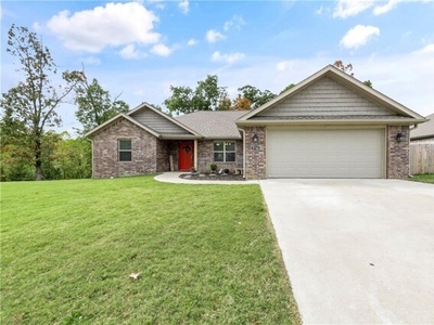Home For Sale In Siloam Springs, Arkansas