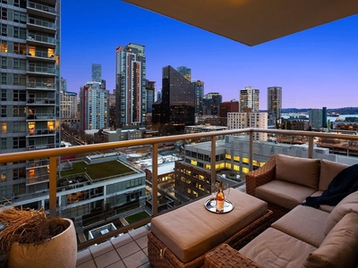 Luxury Apartment for sale in Seattle, Washington