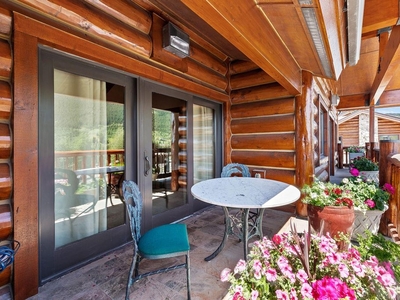Luxury Flat for sale in Jackson, Wyoming