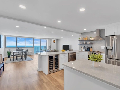Luxury Flat for sale in Monmouth Beach, New Jersey