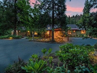 Luxury House for sale in Ashland, Oregon