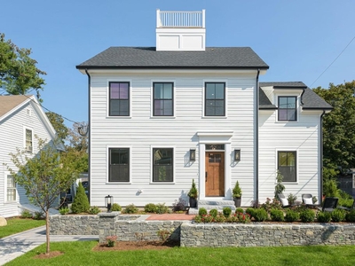 Luxury House for sale in East Greenwich, Rhode Island