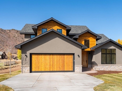 Luxury House for sale in Glenwood Springs, Colorado