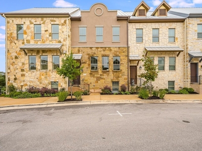 Luxury Townhouse for sale in Georgetown, Texas