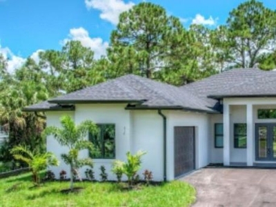 Luxury Villa for sale in Lehigh Acres, United States