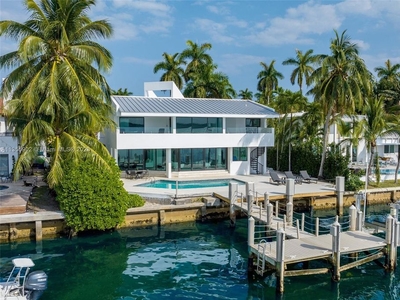 Luxury Villa for sale in North Bay Village, United States